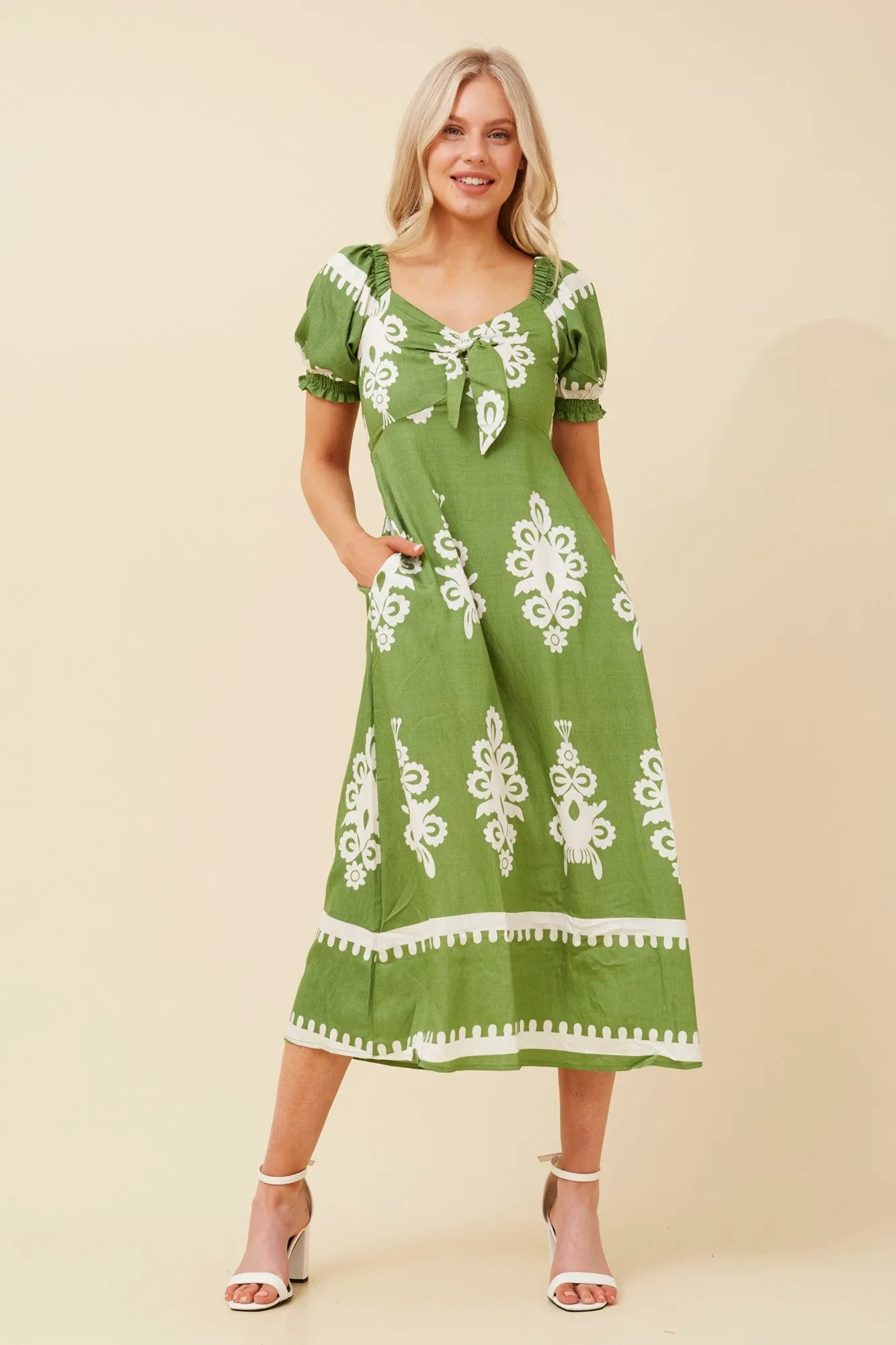 GREEN
