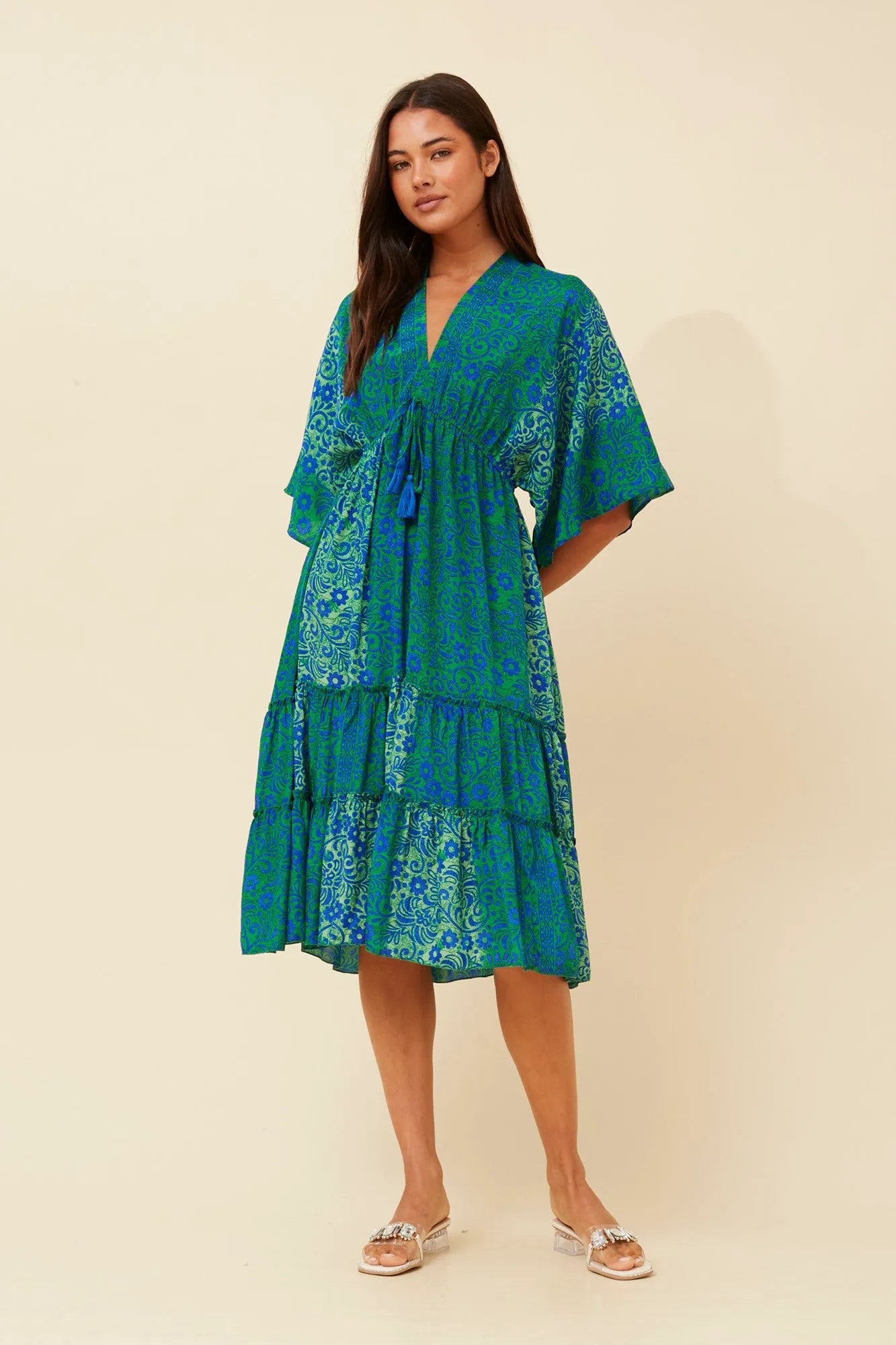 GREEN