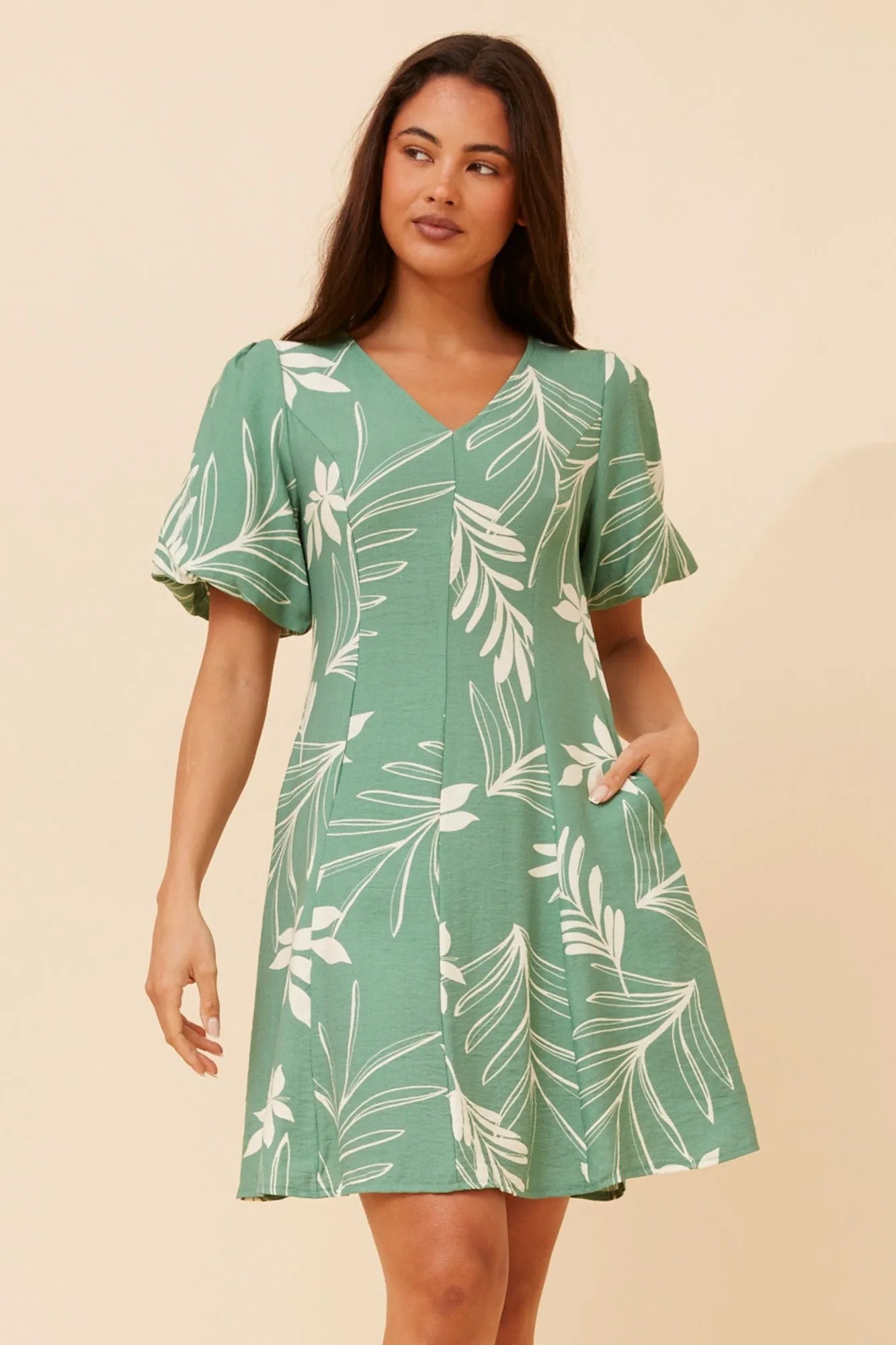 GREEN