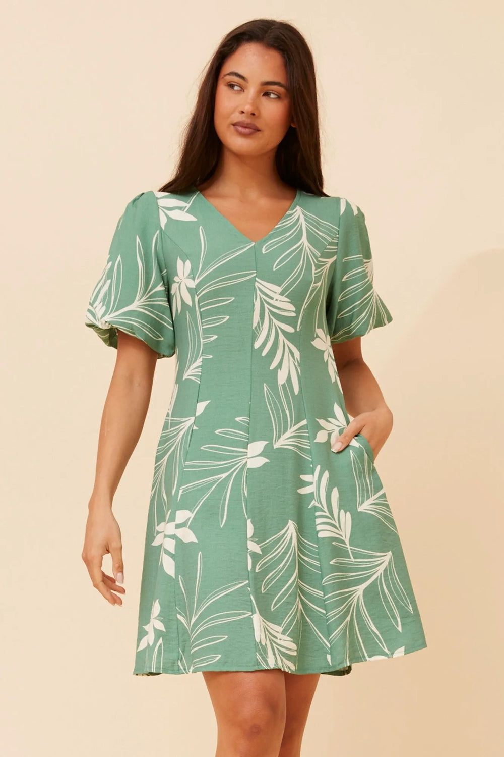 GREEN