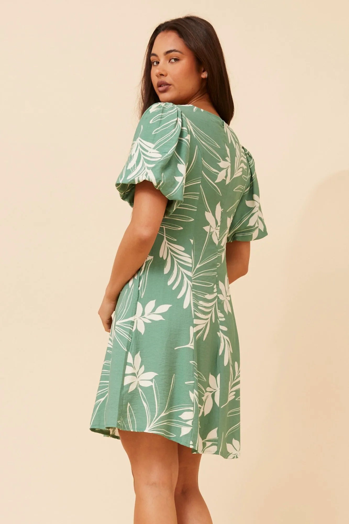 GREEN