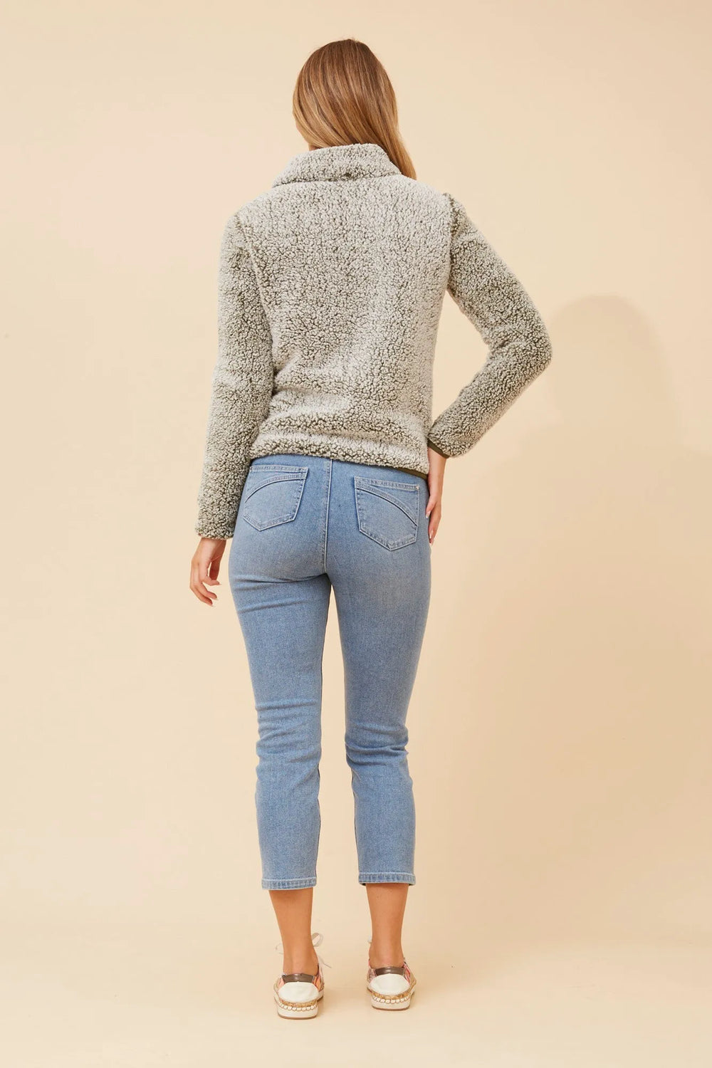 KHAKI