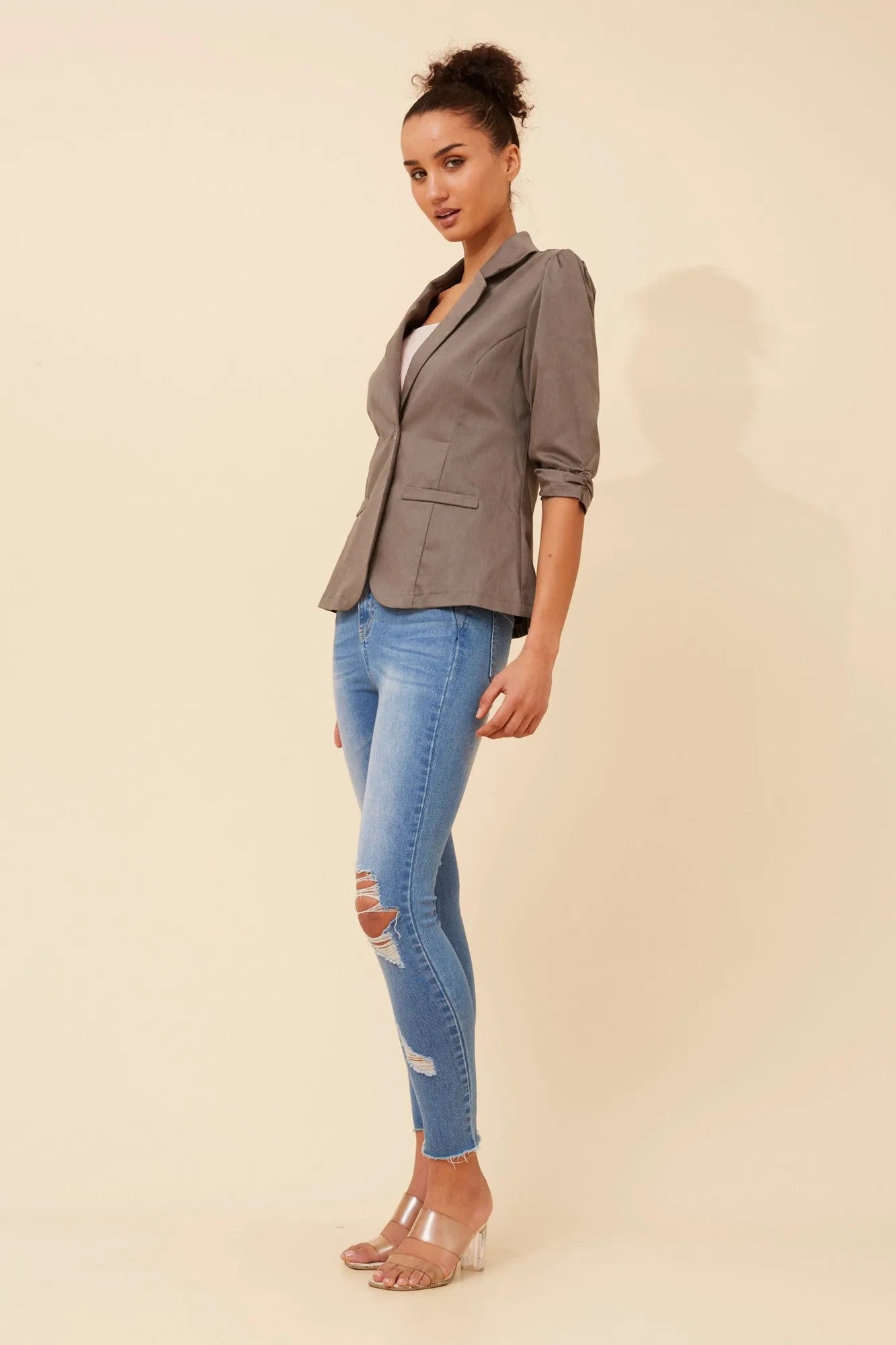 TAUPE