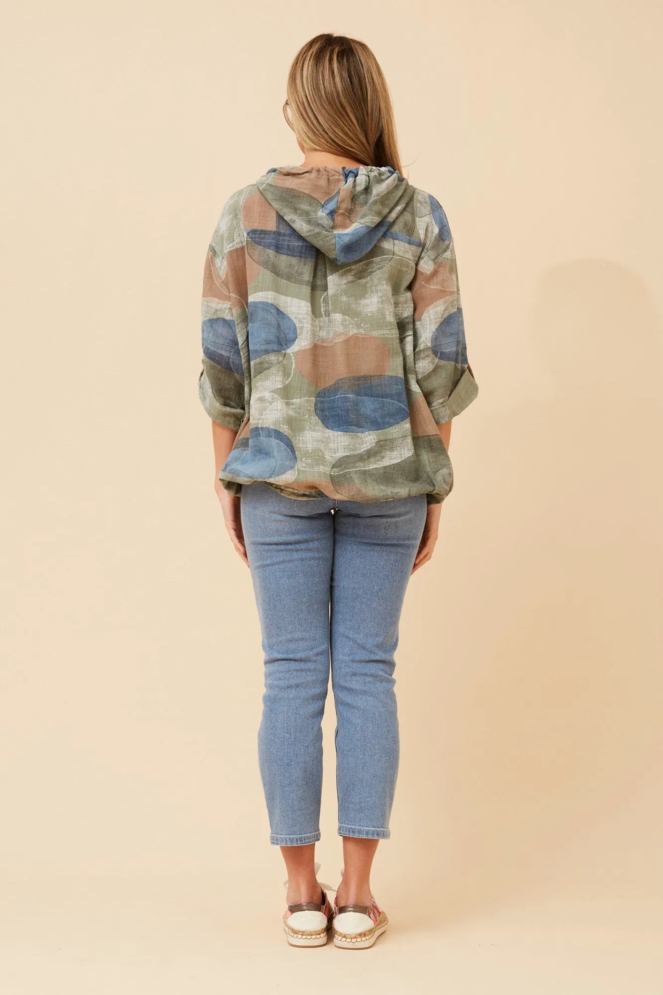 KHAKI
