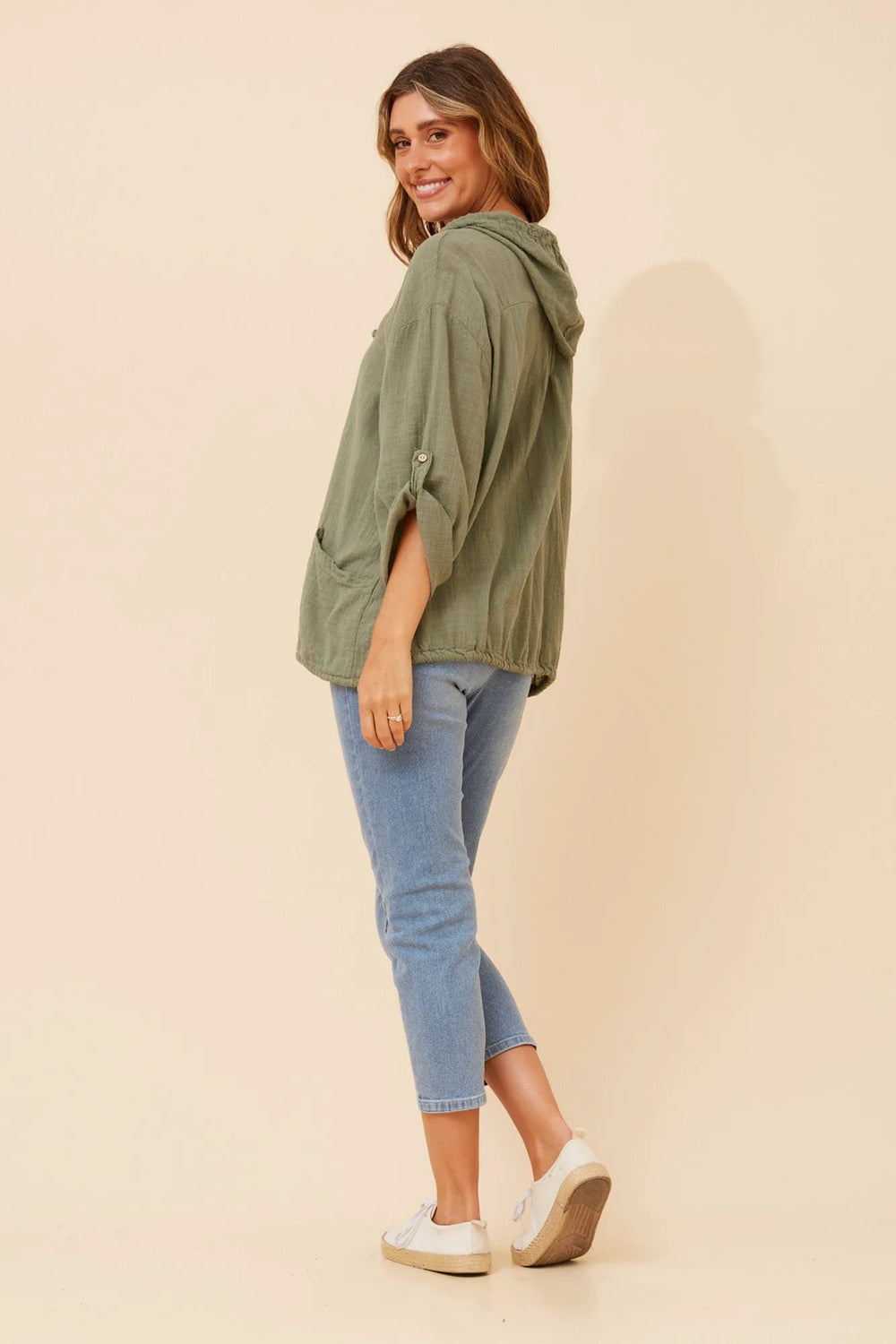 KHAKI