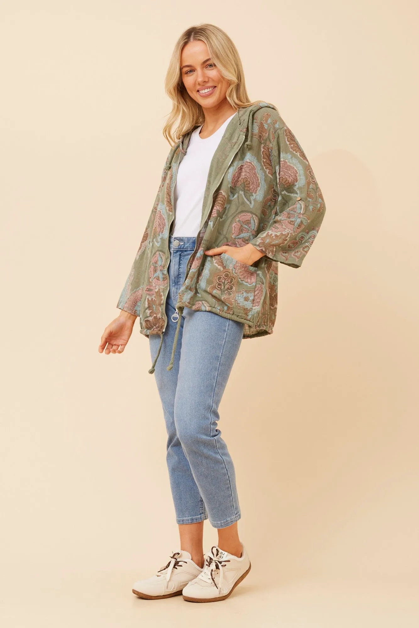 KHAKI