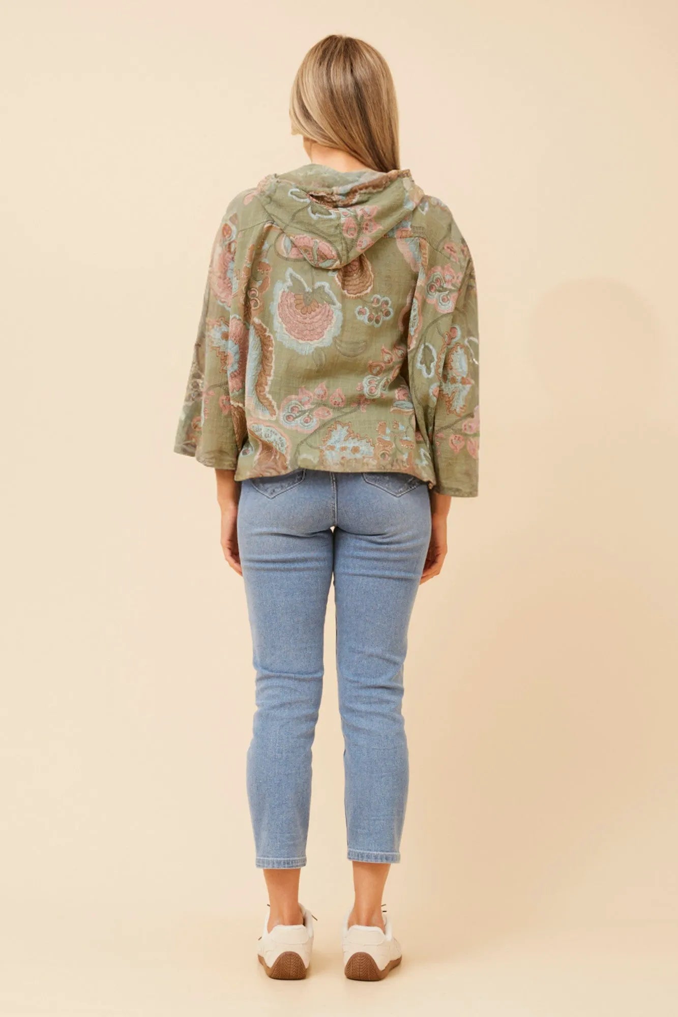 KHAKI