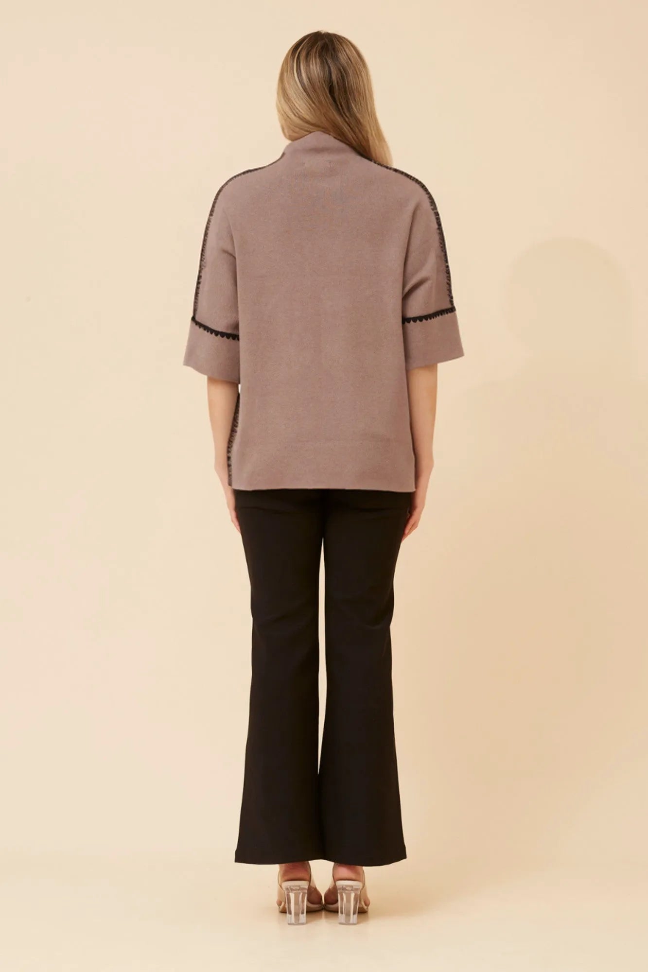 TAUPE