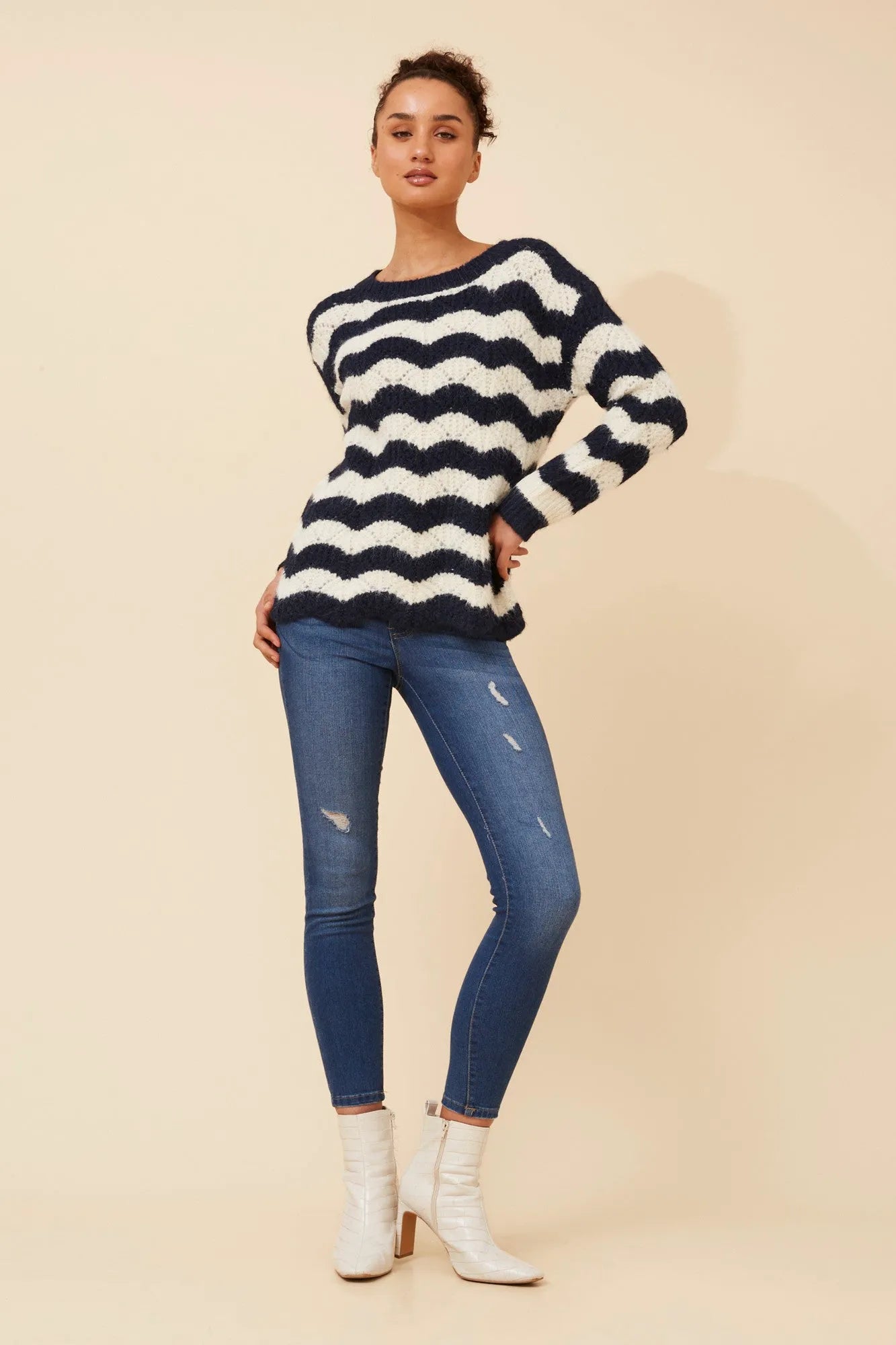 Navy/Cream
