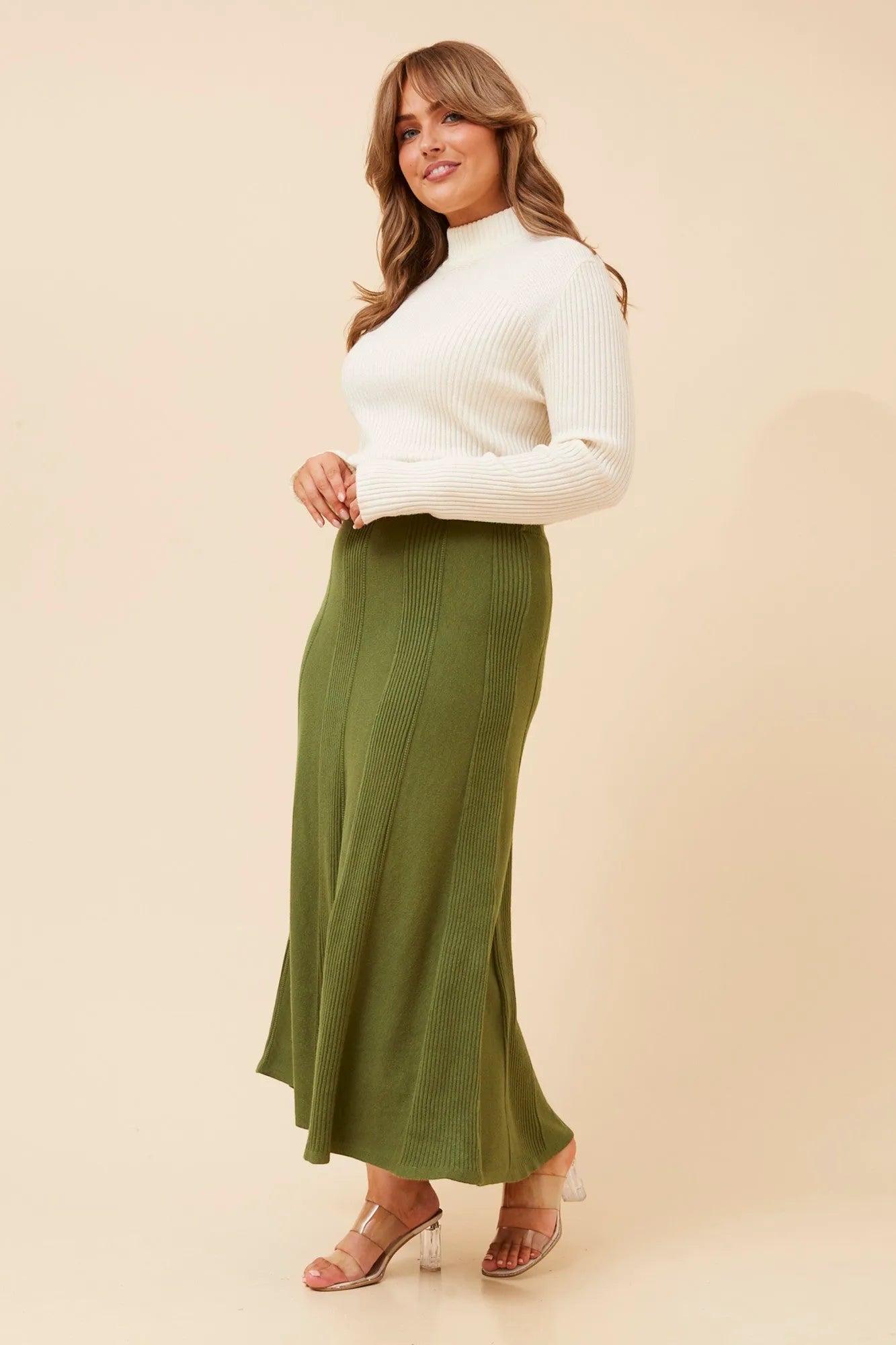 KHAKI