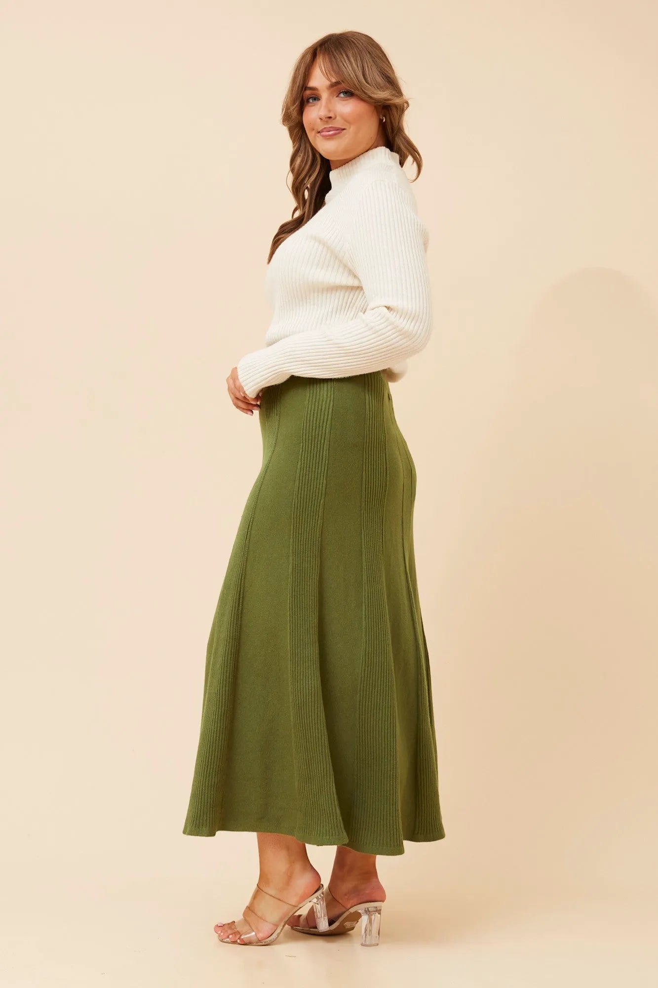 KHAKI