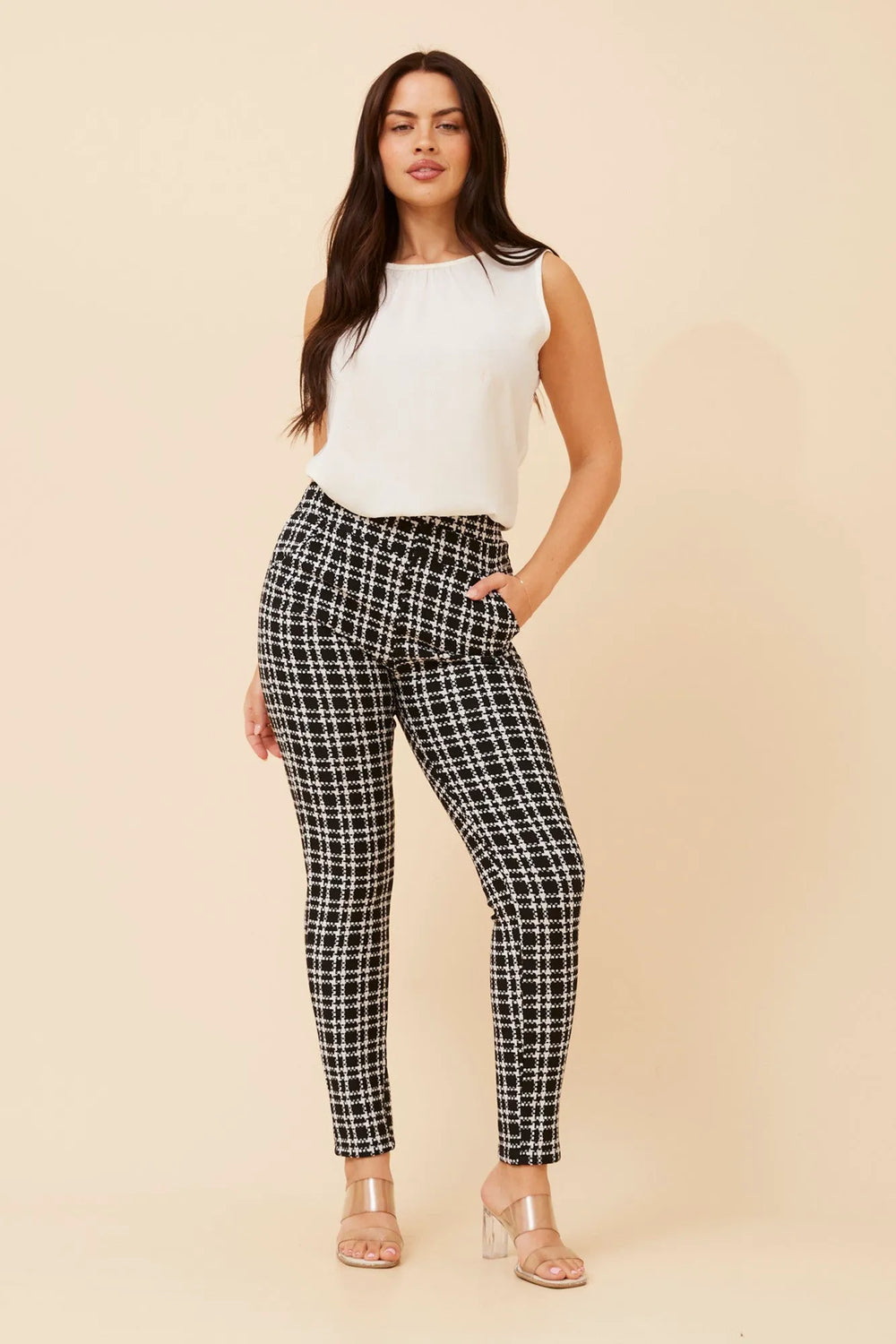 Black/White