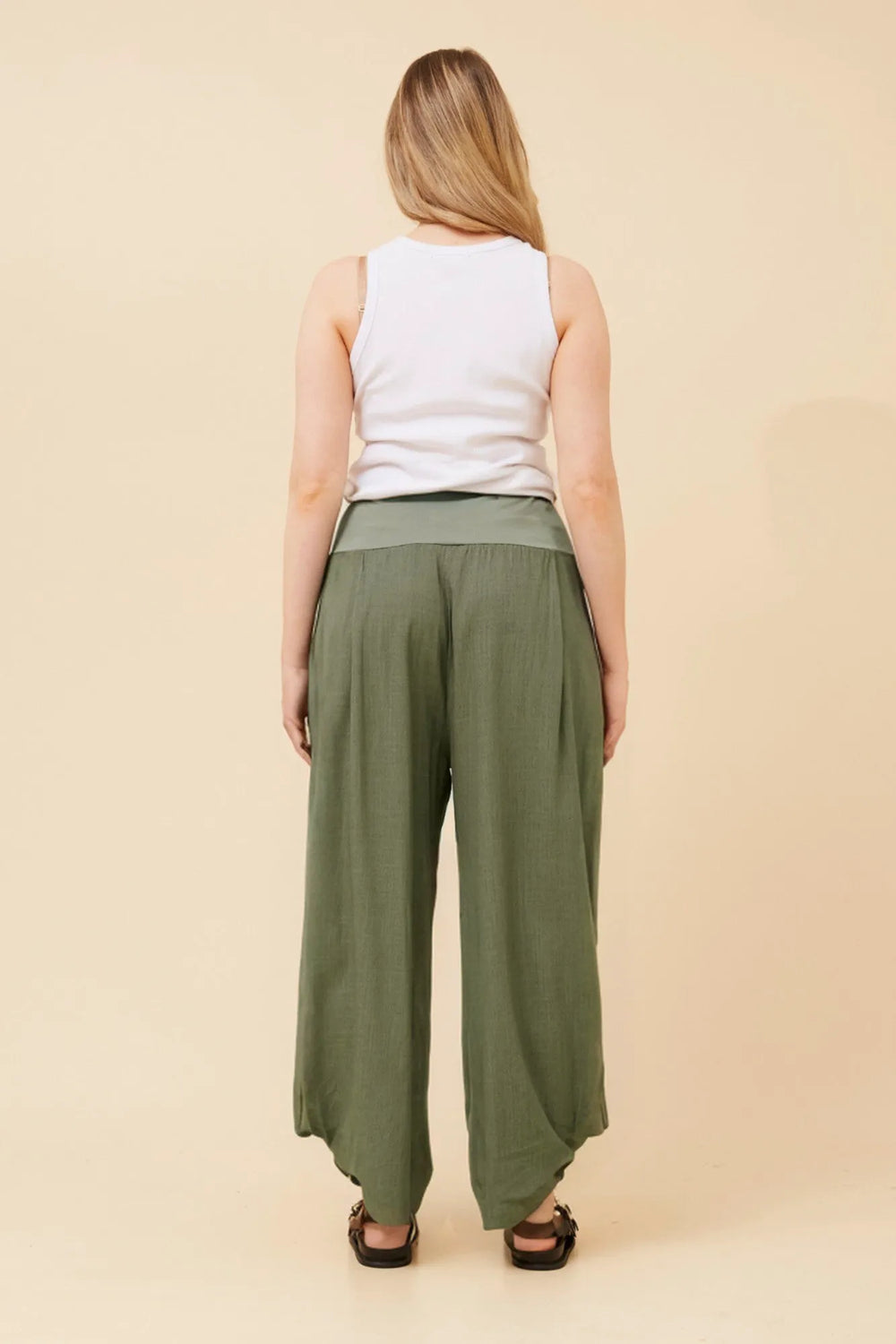 KHAKI