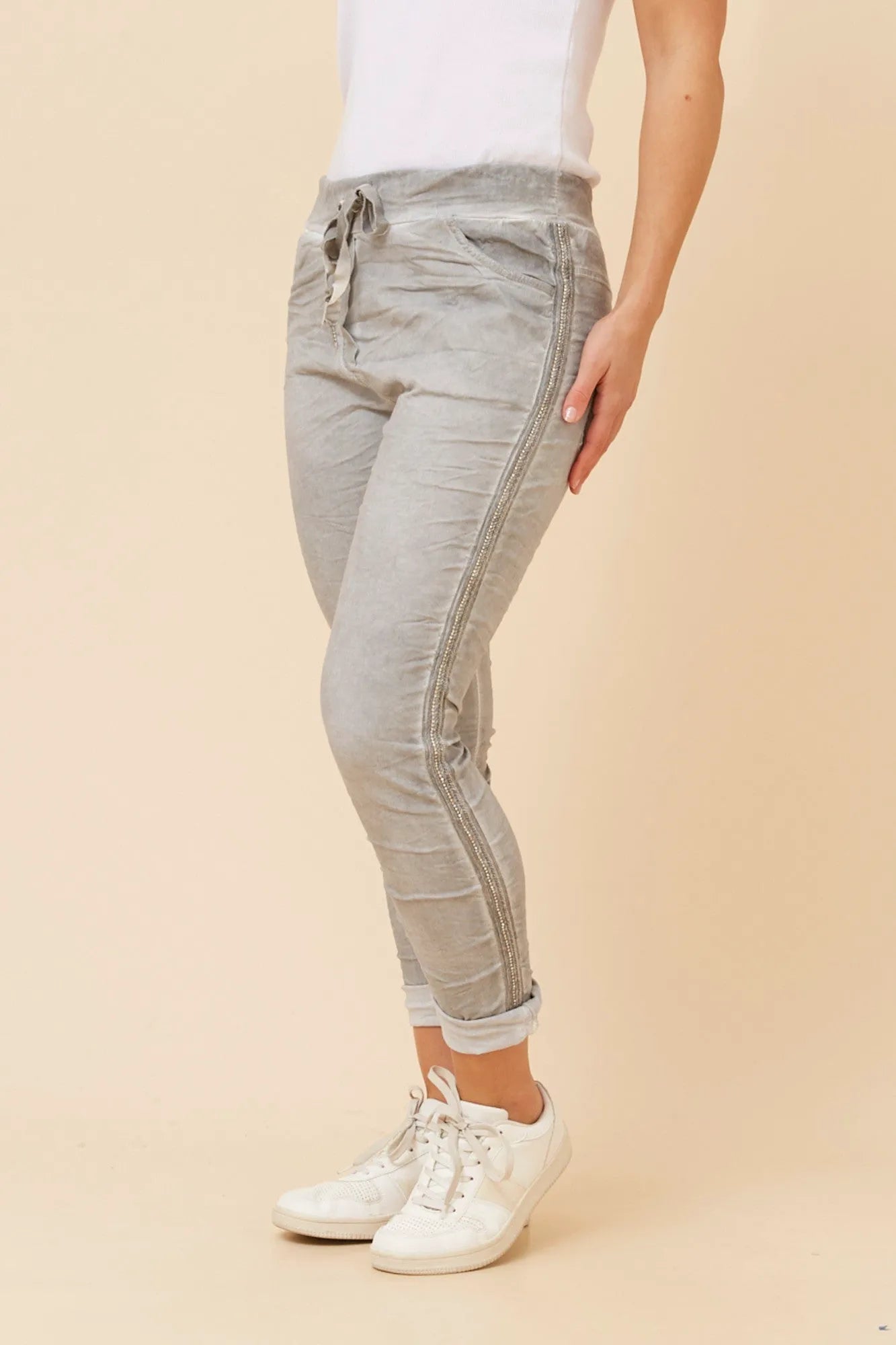 LIGHT GREY
