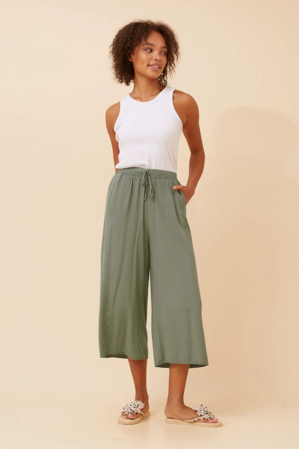 KHAKI
