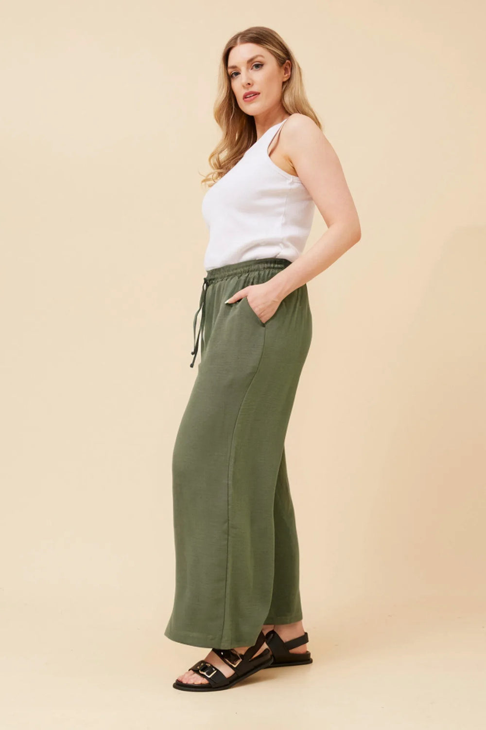 KHAKI
