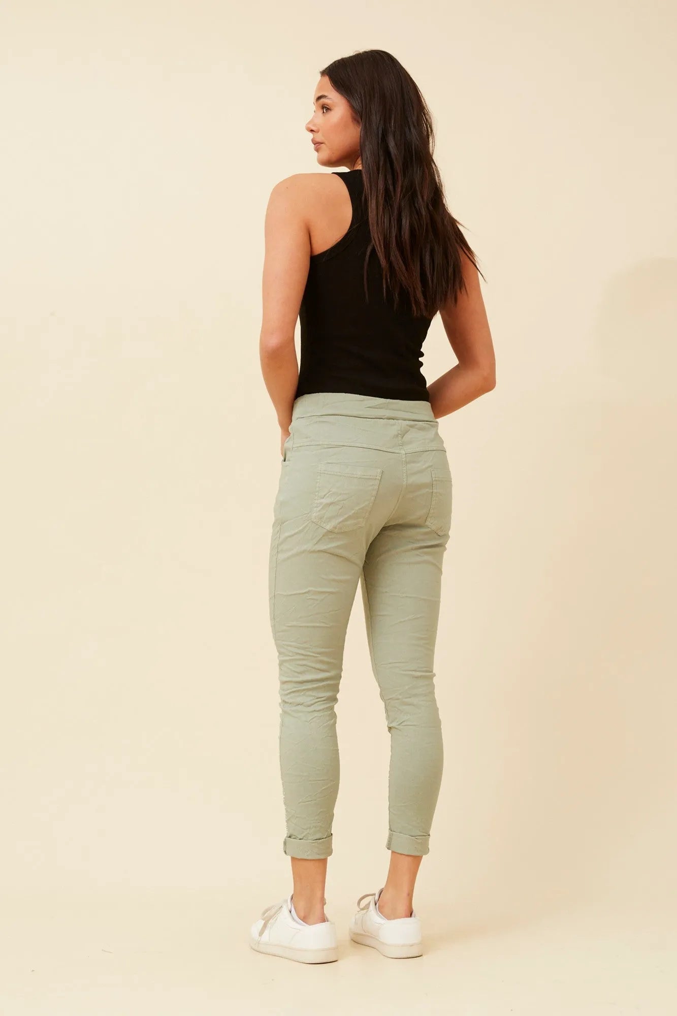 KHAKI