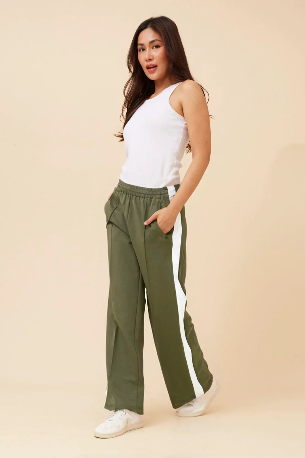 KHAKI