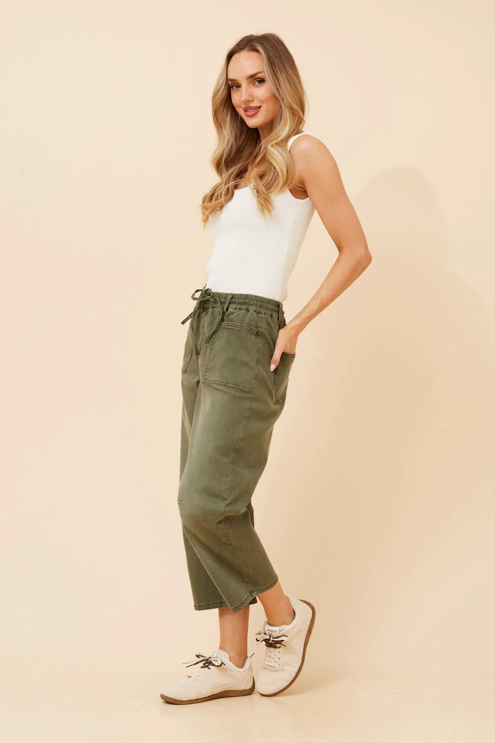 KHAKI