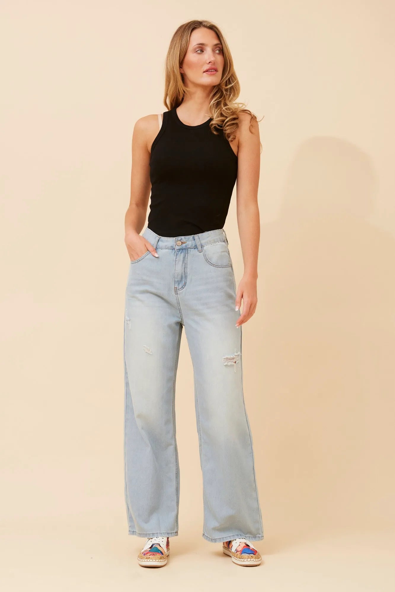LIGHT DENIM