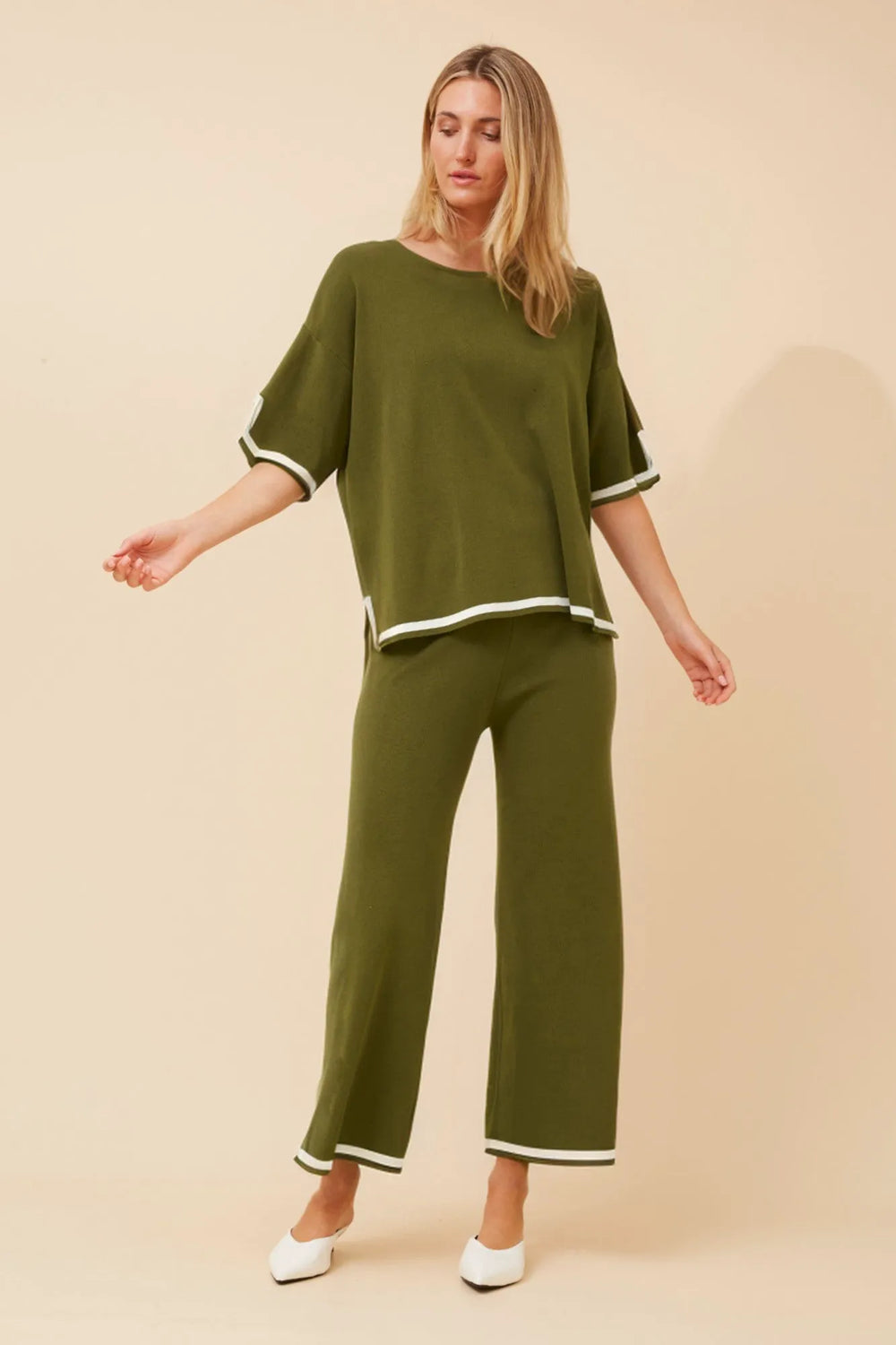 KHAKI