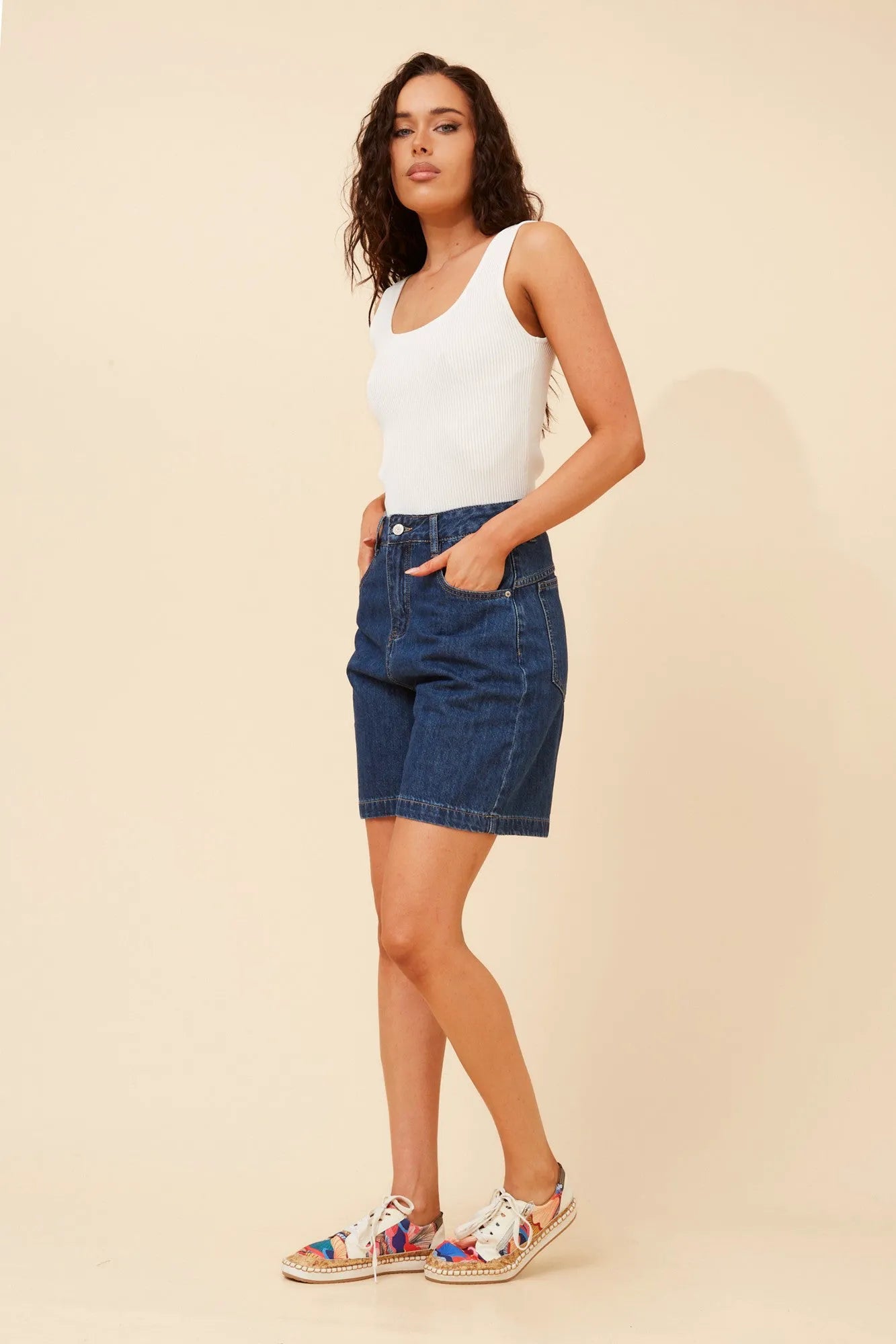 DARK DENIM