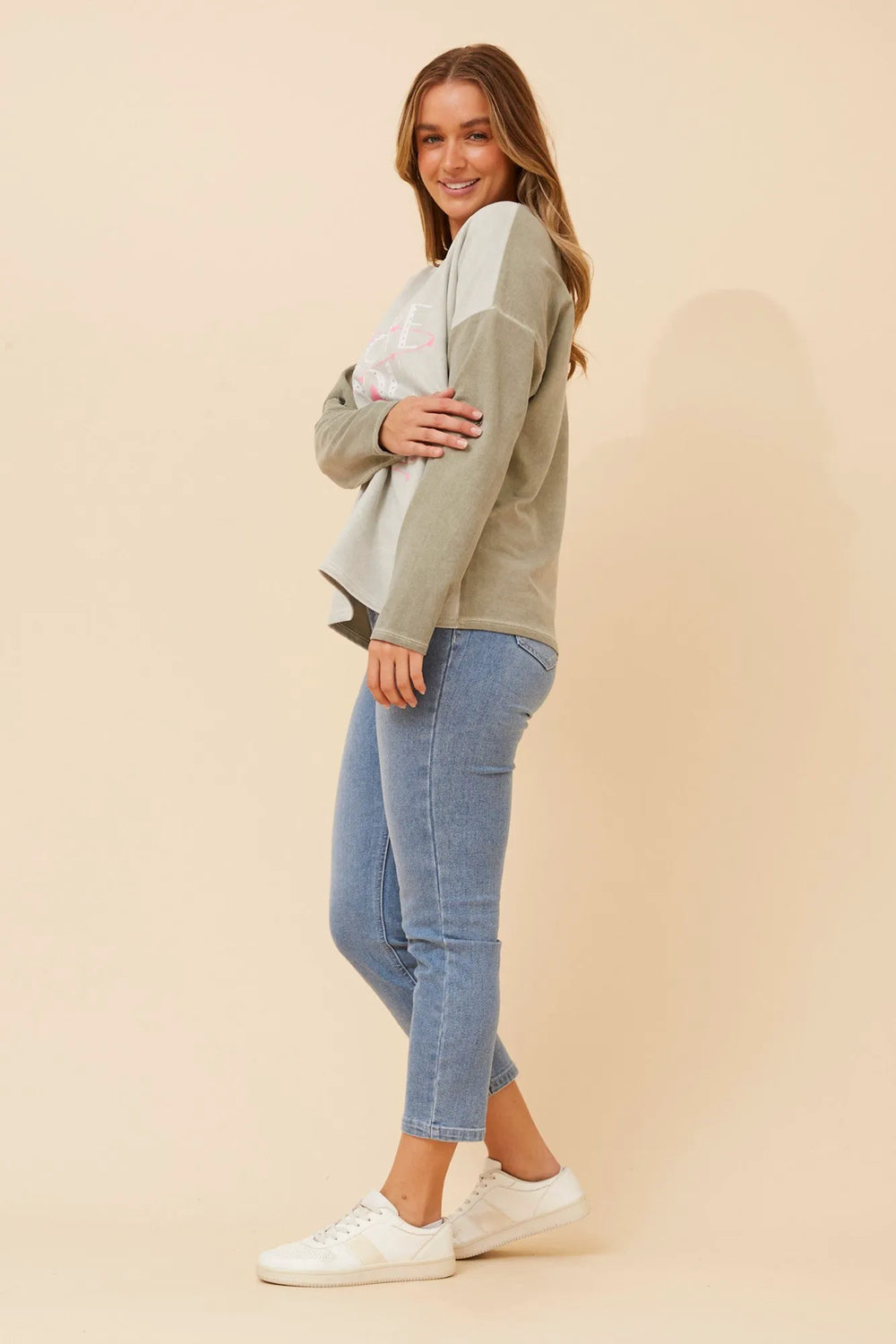 KHAKI