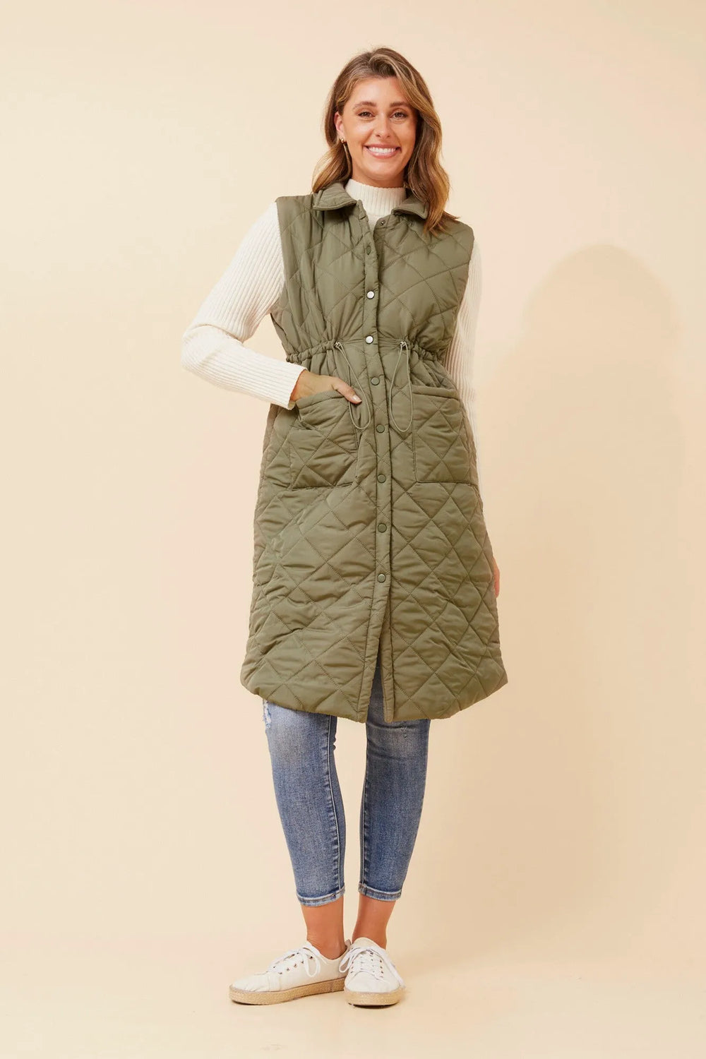 KHAKI