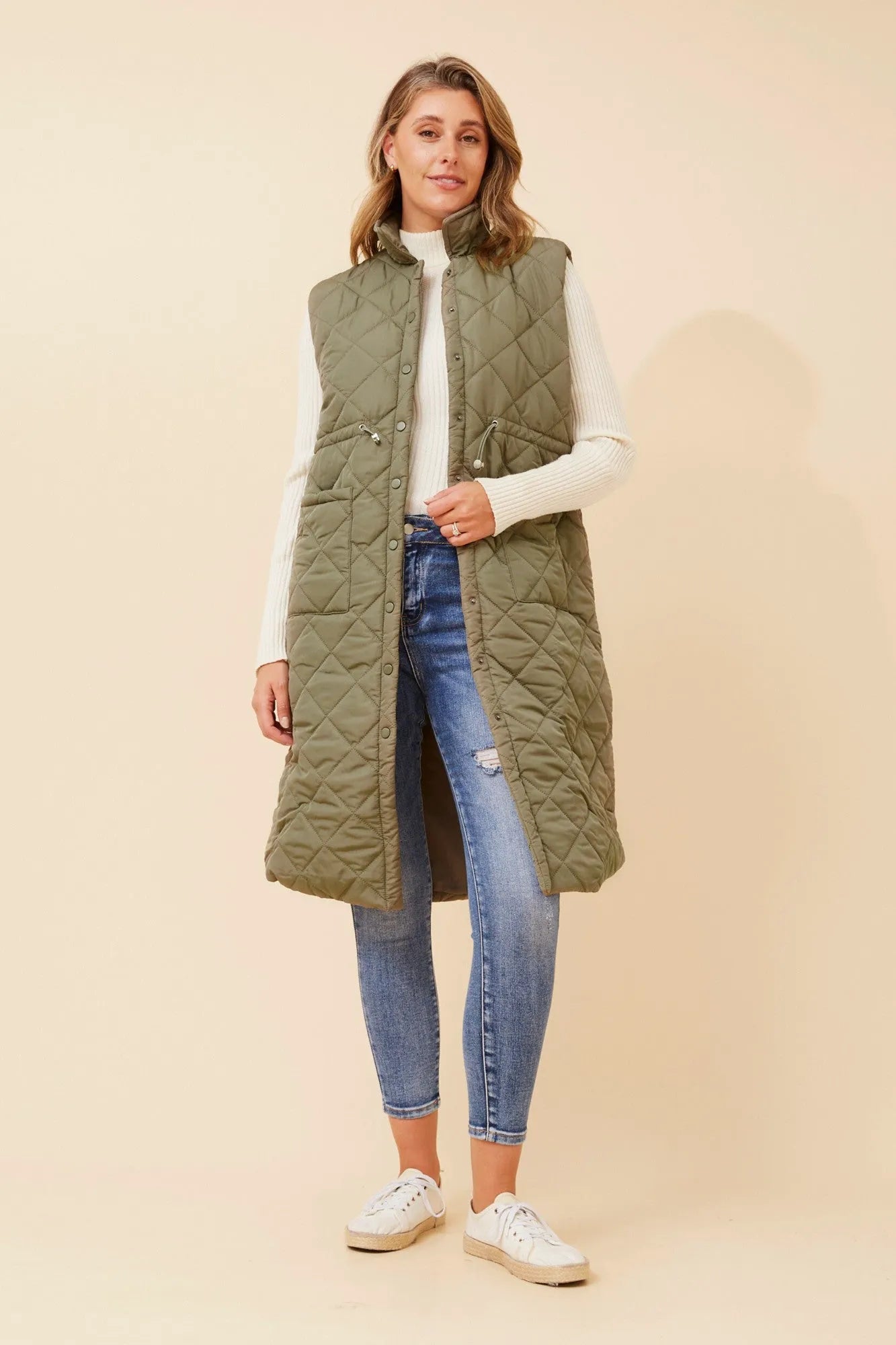 KHAKI